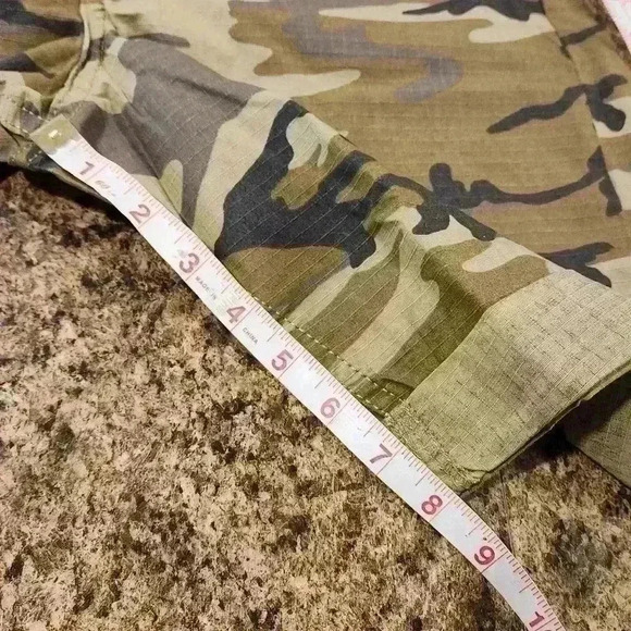 Women's ASOS Denim Camo Shorts Size US 6 UK 10 - Picture 10 of 11